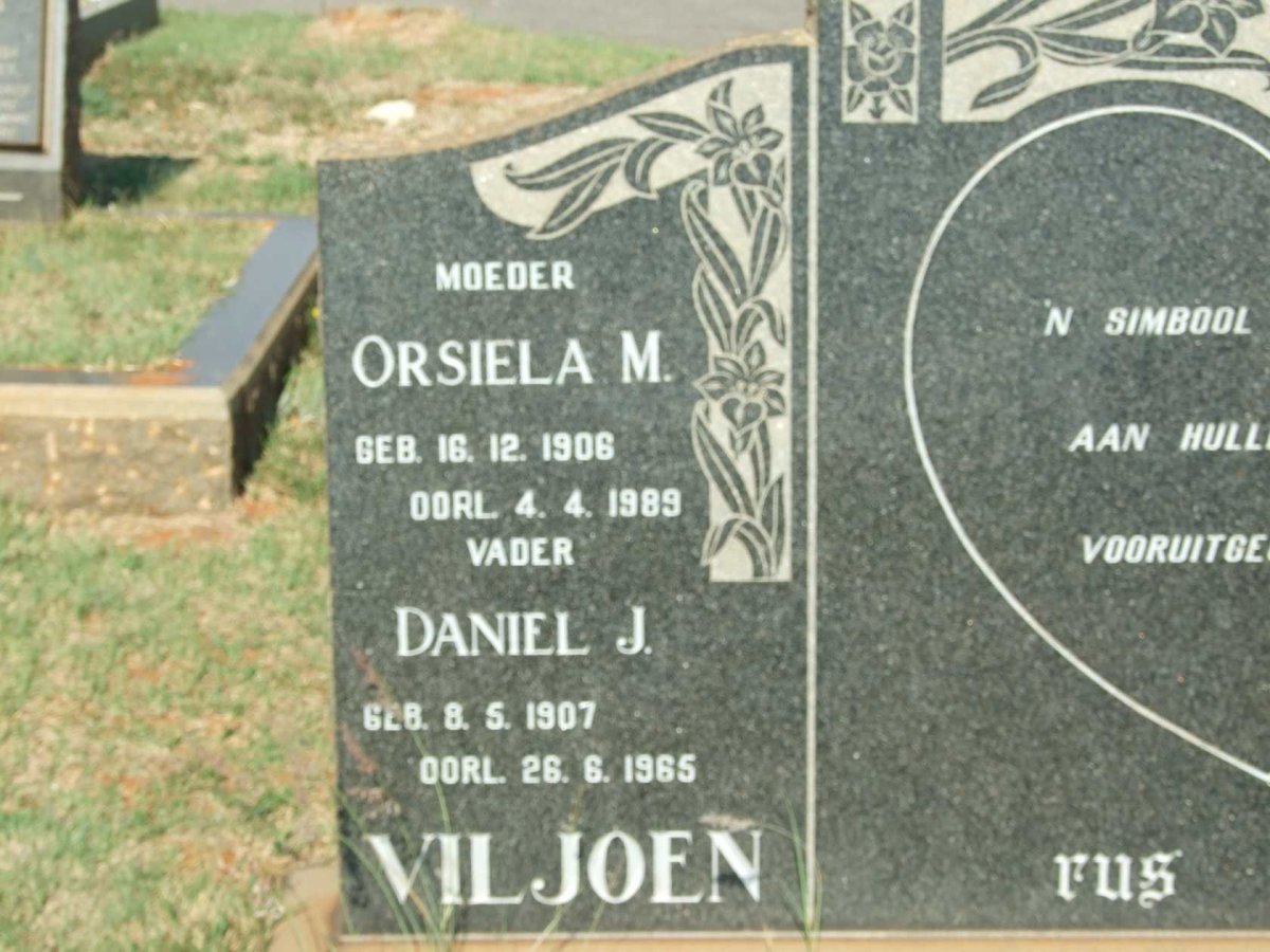 VILJOEN Daniel J. 1907-1965 &amp; Orsiela M. 1906-1989