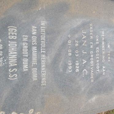 EHLERS Jan J. A. C. 1926-1993 &amp; Johanna S. S. 1926-2009