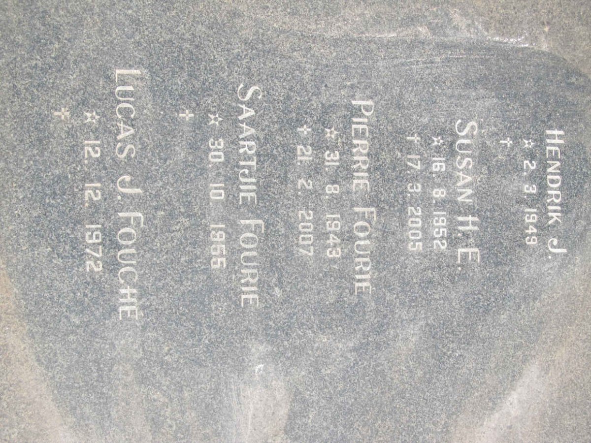 FOUCHE Lucas J. 1916-1992 &amp; Marthina J. 1929-1991