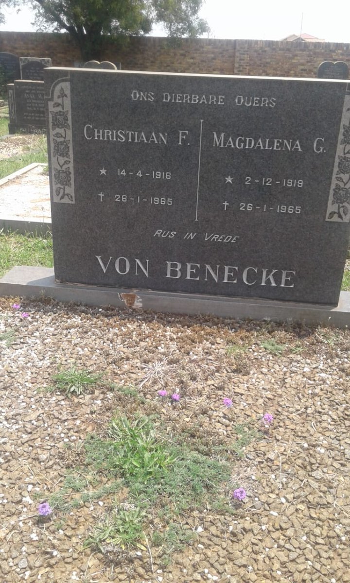 BENECKE Christiaan F., von 1916-1965 &amp; Magdalena G. 1919-1965