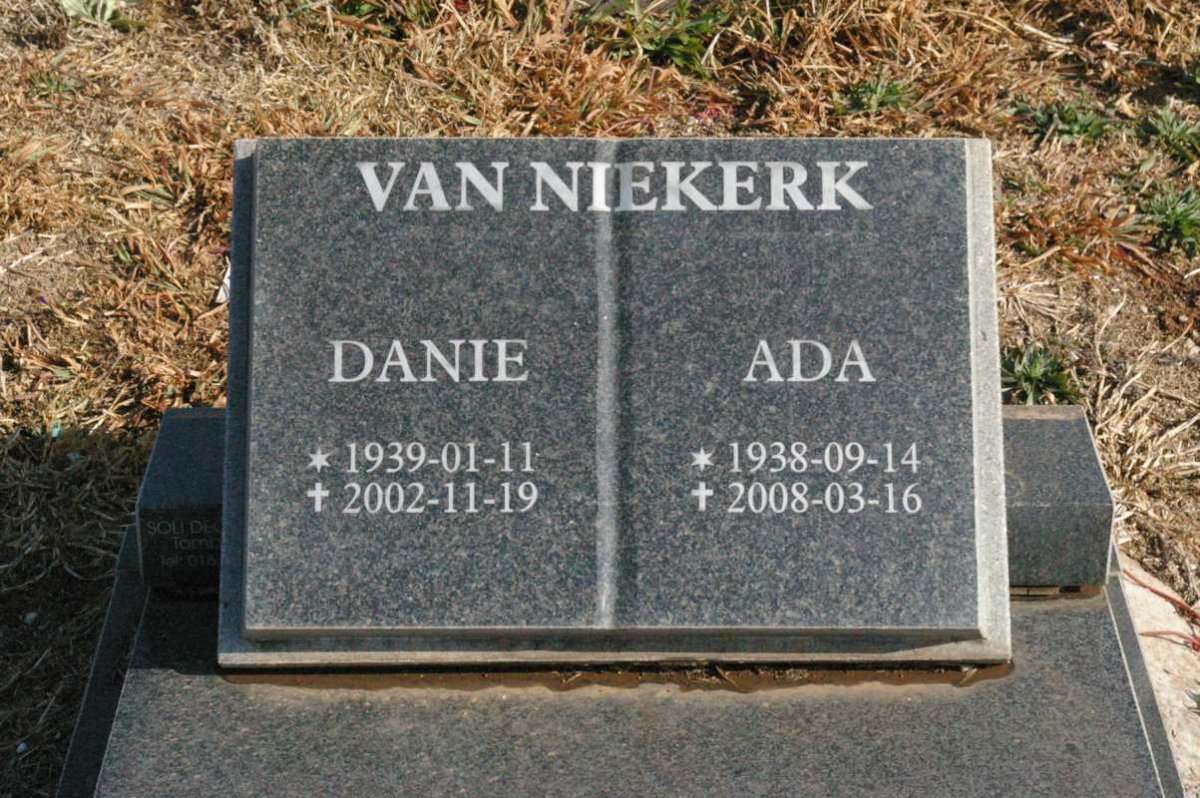 NIEKERK Danie, van 1939-2002 &amp; Ada 1938-2008
