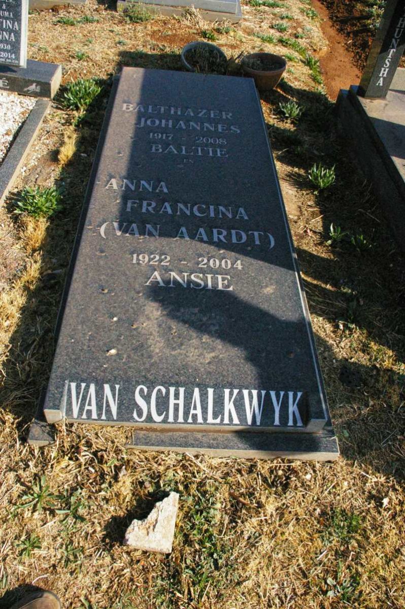 SCHALKWYK Balthazer Johannes, van 1917-2008 &amp; Anna Francina VAN AARDT 1922-2004