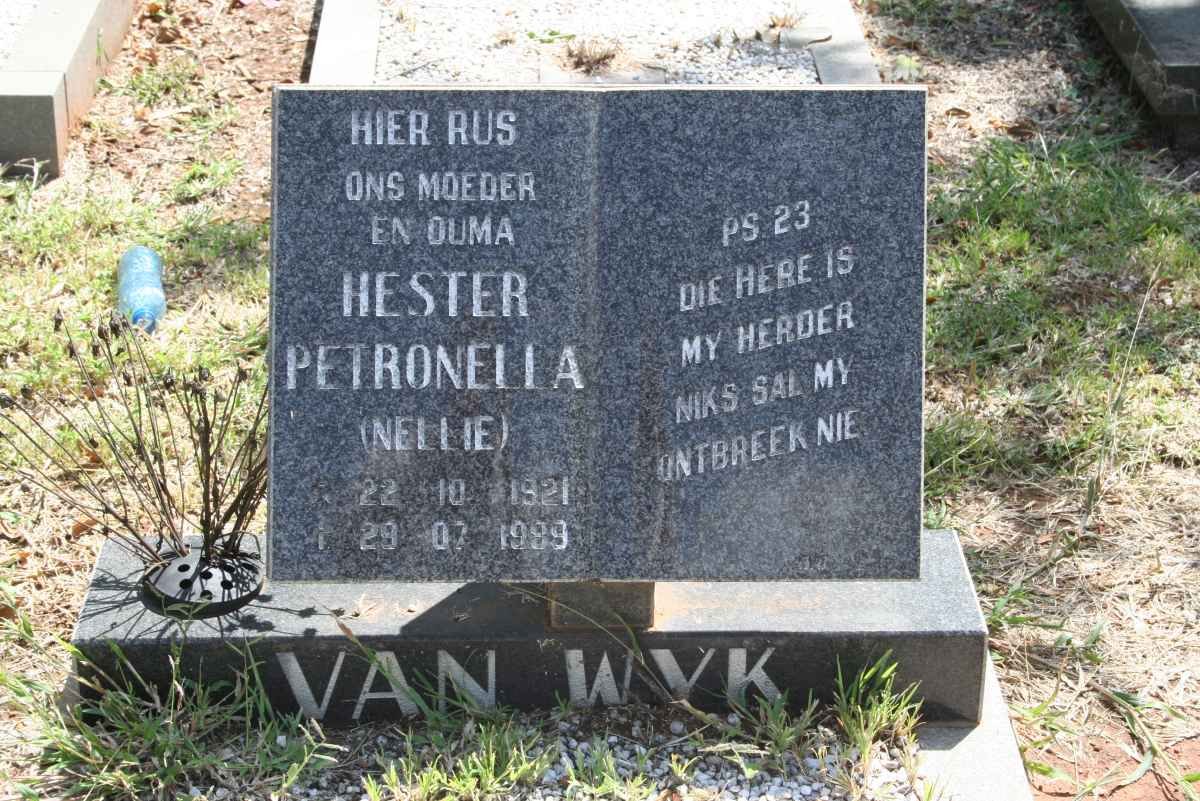 WYK Hester Petronella, van 1921-1989