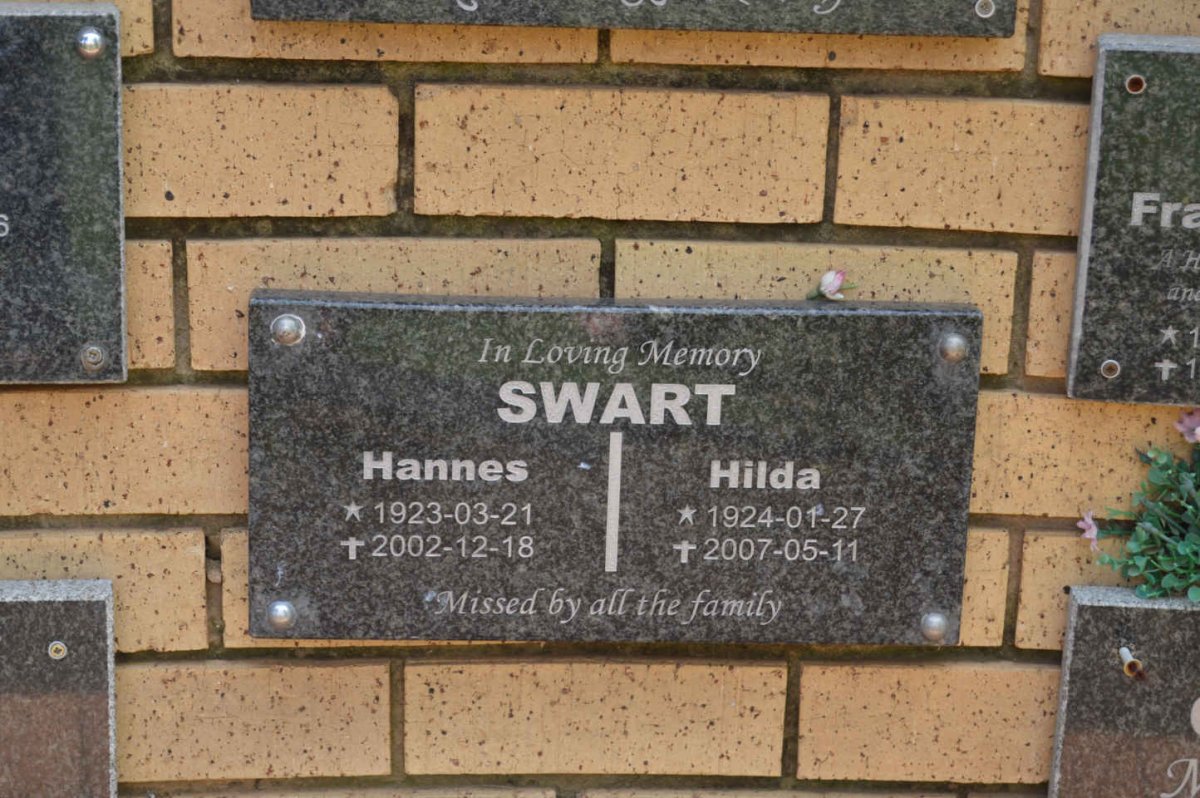 SWART Hannes 1923-2002 &amp; Hilda 1924-2007