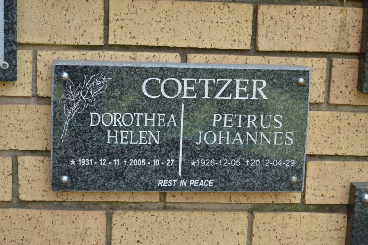 COETZER Petrus Johannes 1926-2012 &amp; Dorothea Helen 1931-2005