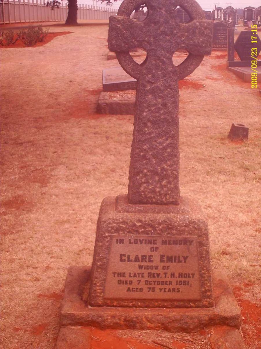 HOLT Clare Emily  -1951