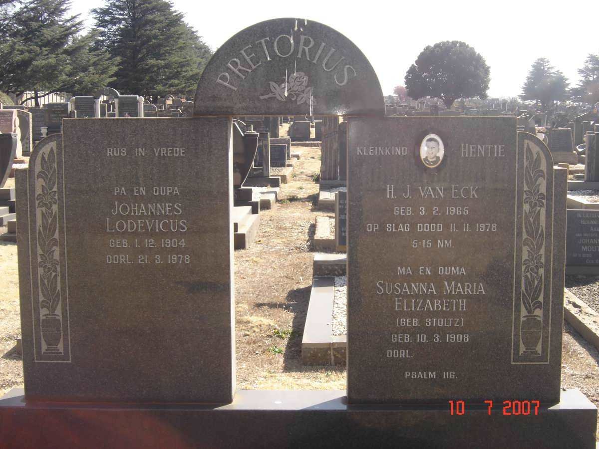 PRETORIUS :: STOLTZ :: VAN ECK