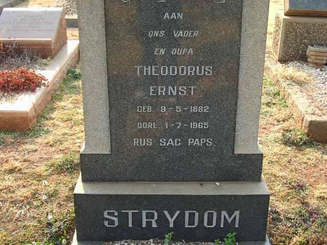 STRYDOM Theodorus Ernst 1882-1965