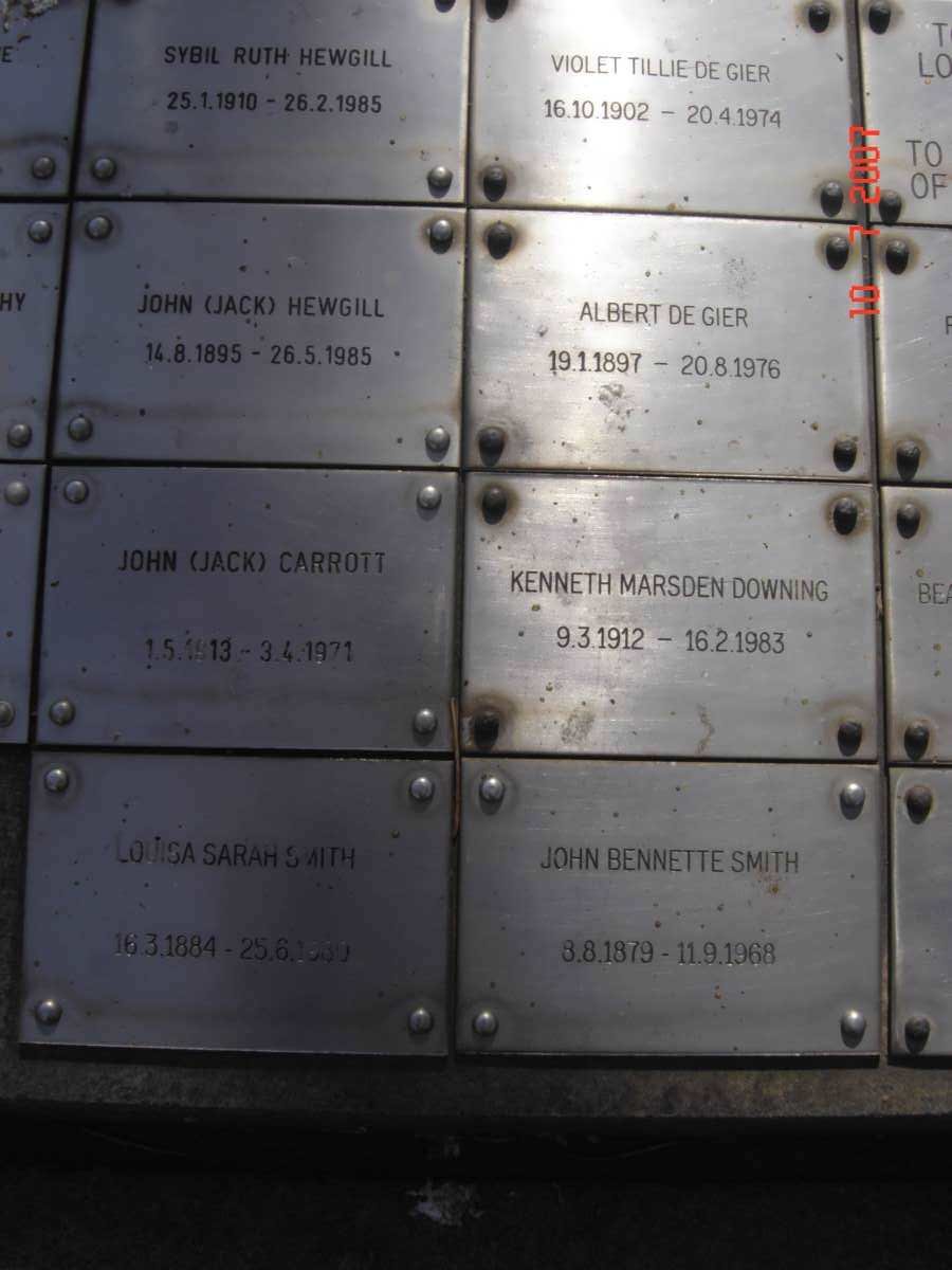 Plaque 2