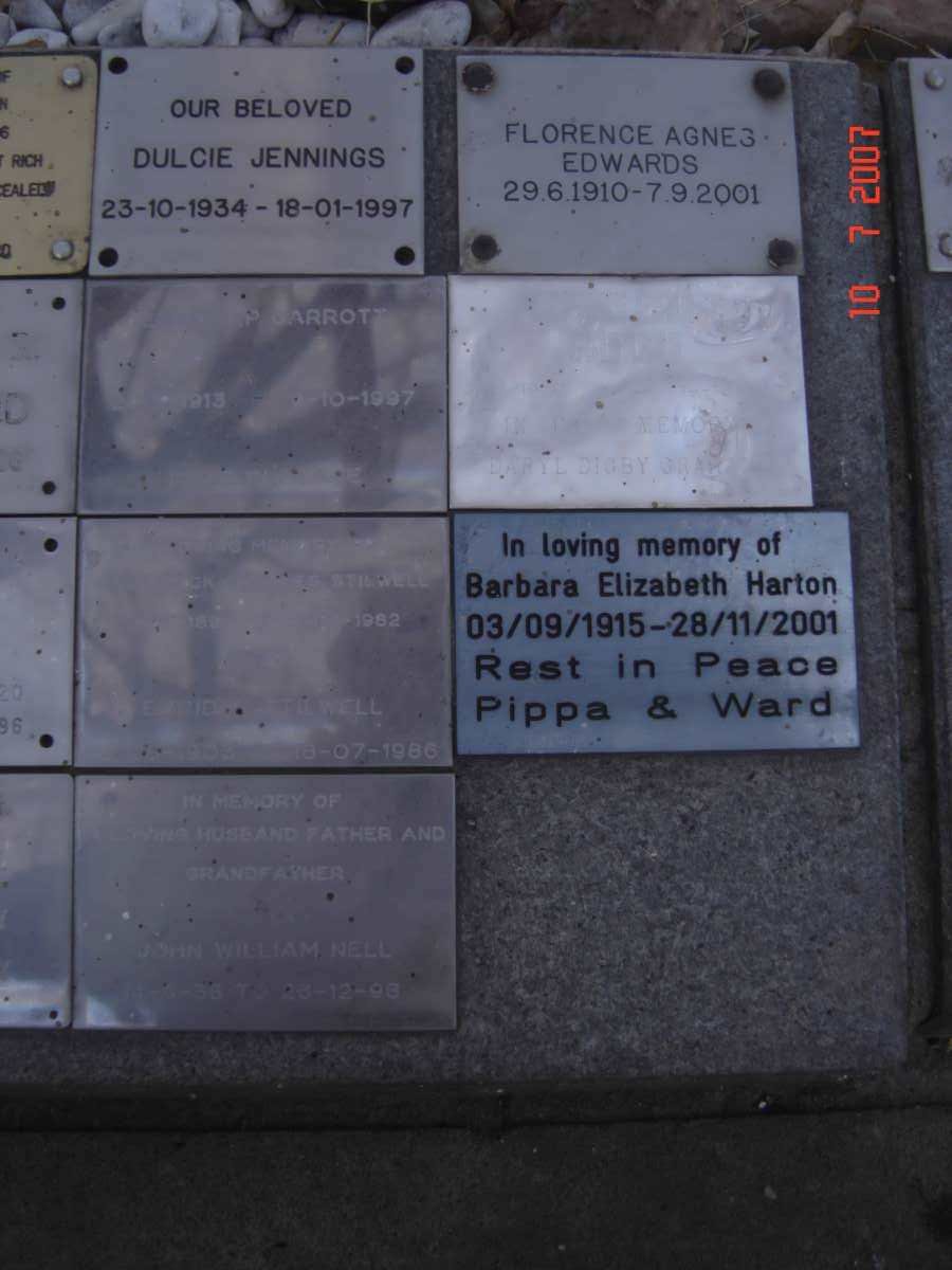 Plaque 8