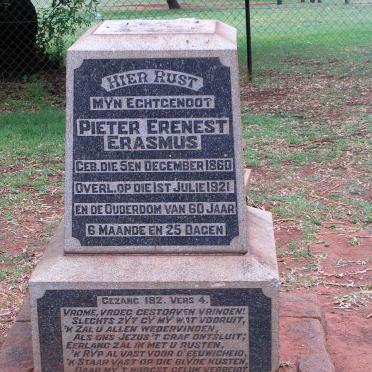 Gauteng, Pretoria, PRETORIA-NORTH, Florauna, Pierre street, single grave