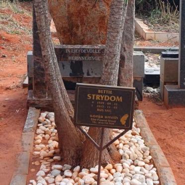 STRYDOM Bettie 1929-2015