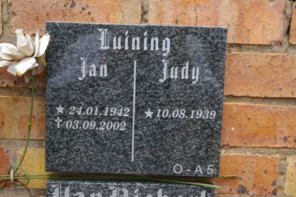 LUINING Jan 1942-2002 &amp; Judy 1939-
