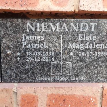 NIEMANDT James Patrick 1936-2014 &amp; Elsie Magdalena 1939-