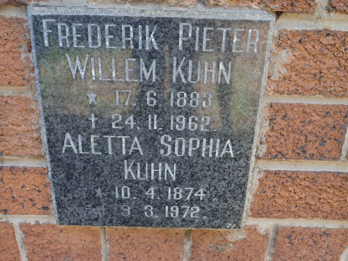 KUHN Frederik Pieter Willem 1883-1962 &amp; Aletta Sophia 1874-1972