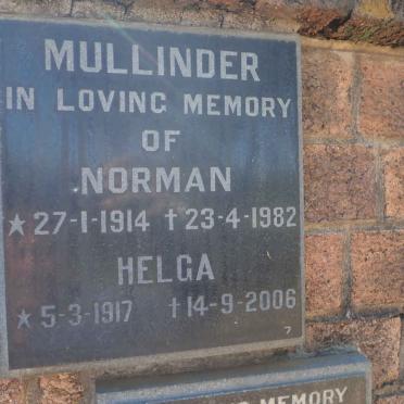 MULLINDER Norman 1914-1982 &amp; Helga 1917-2006