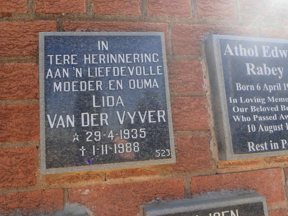 VYVER Lida, van der 1935-1988