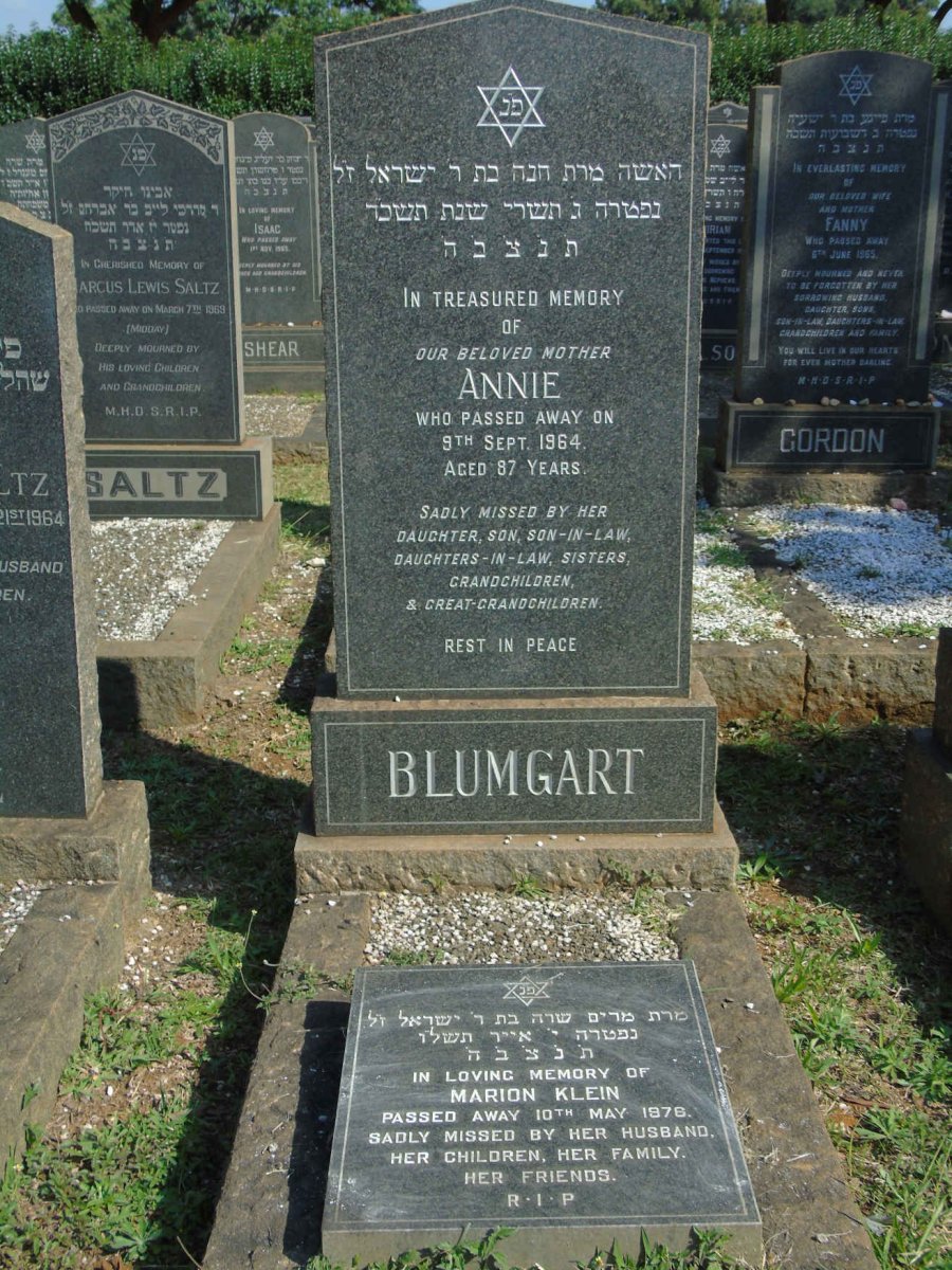 BLUMGART Annie -1964 :: KLEIN Marion -1976