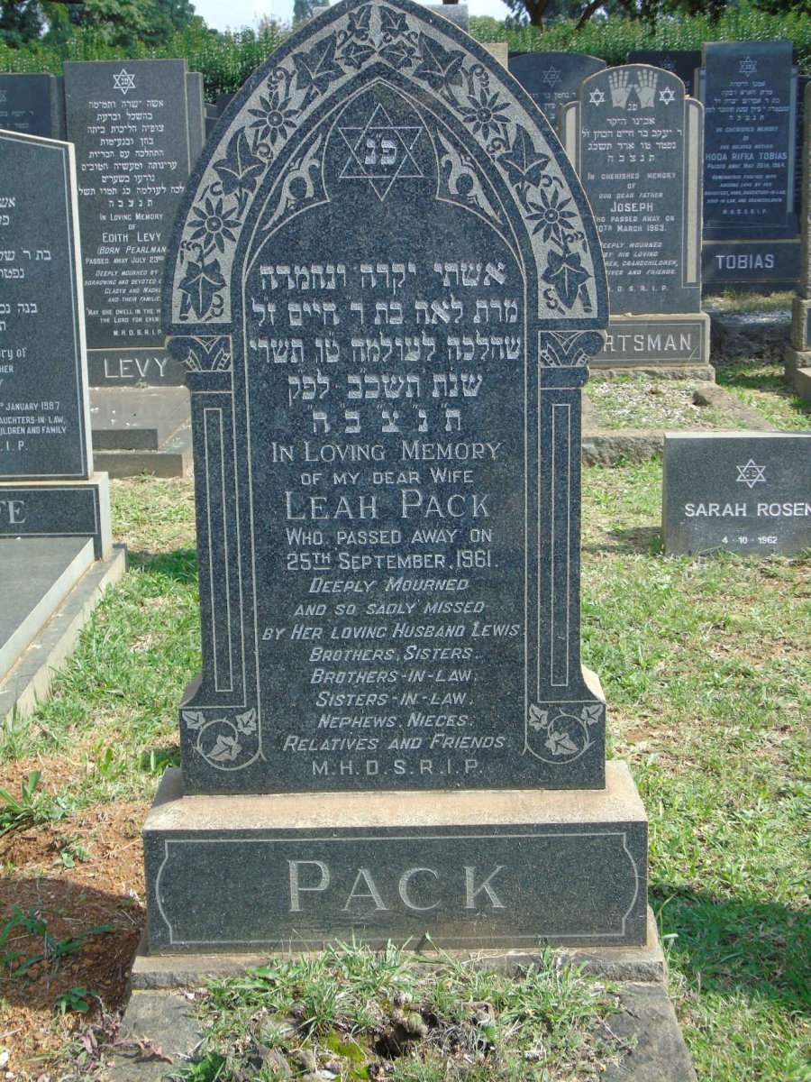 PACK Leah -1961