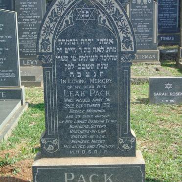 PACK Leah -1961