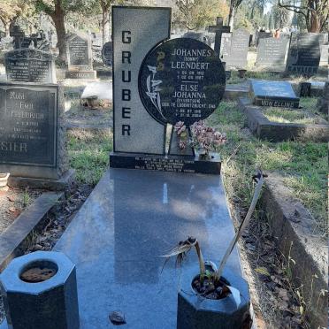 GRUBER Johannes Leendert 1912-1987 &amp; Else Johanna SYVERTSEN 1916-2004