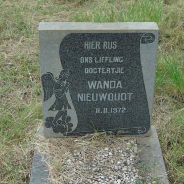 NIEUWOUDT Wanda -1972