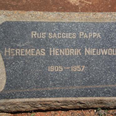 NIEUWOUDT Heremeas Hendrik 1905-1957