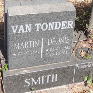 TONDER, van :: SMITH