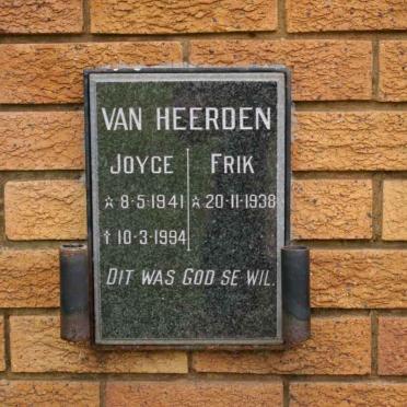 HEERDEN Frik, van 1938- &amp; Joyce 1941-1994