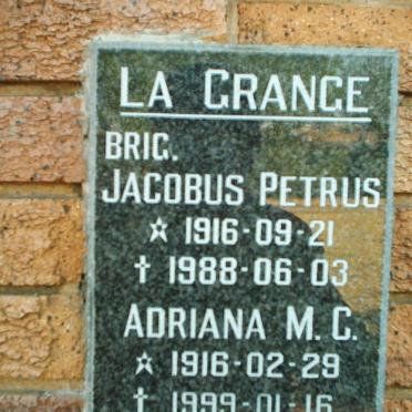 GRANGE Jacobus Petrus, la 1916-1988 &amp; Adrianna M.C. 1916-1999