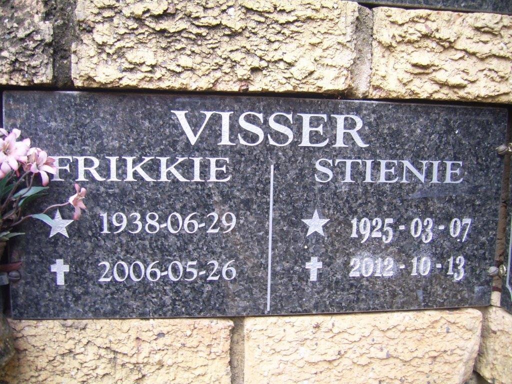 VISSER Frikkie 1938-2006 &amp; Stienie 1925-2012
