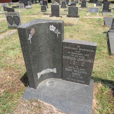 ? Andries Johannes 1932-1994 & Mary Melvina Hope 1933- 