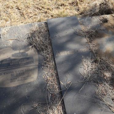 ASHBORN Leslie Montague 1912-1980 & Lilian Dorothy 1915-1971 _1