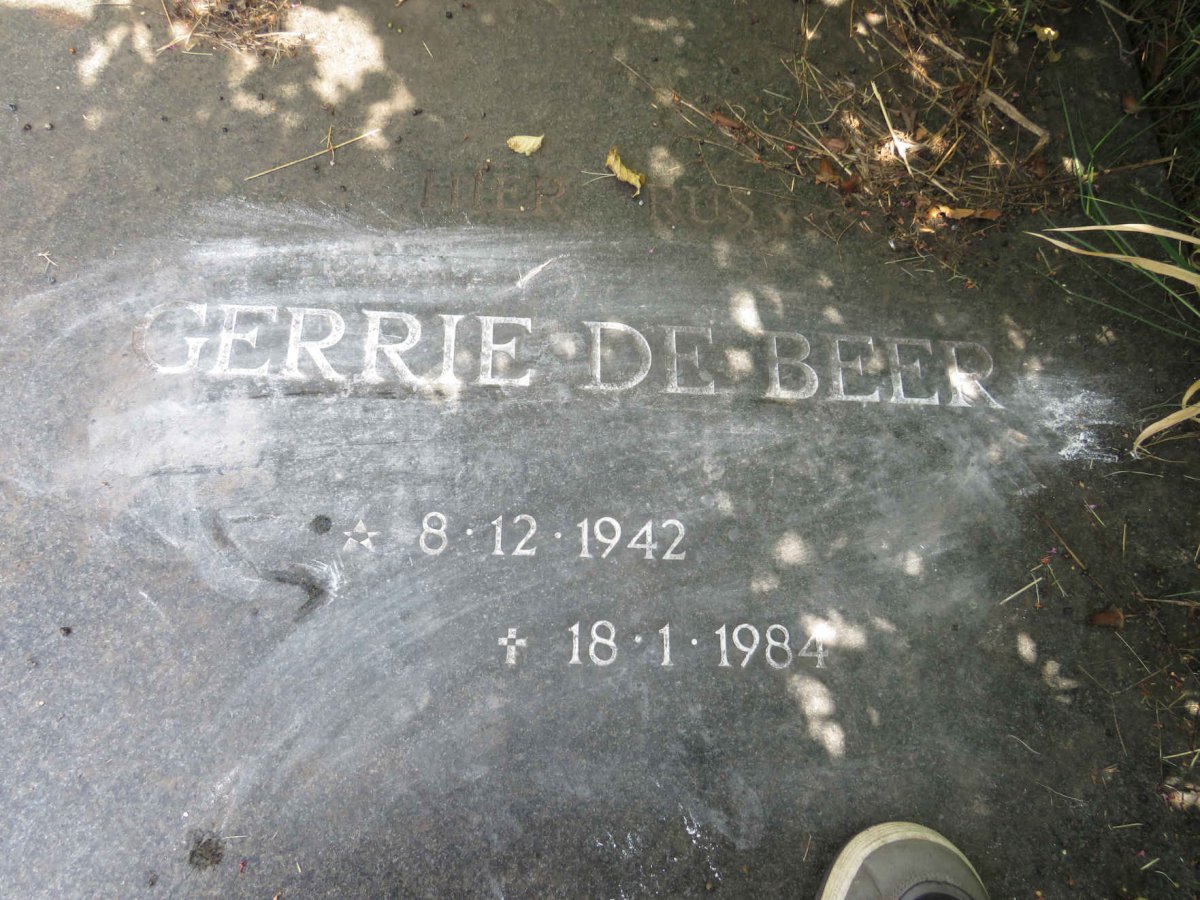 BEER Gerrie, de 1942-1984