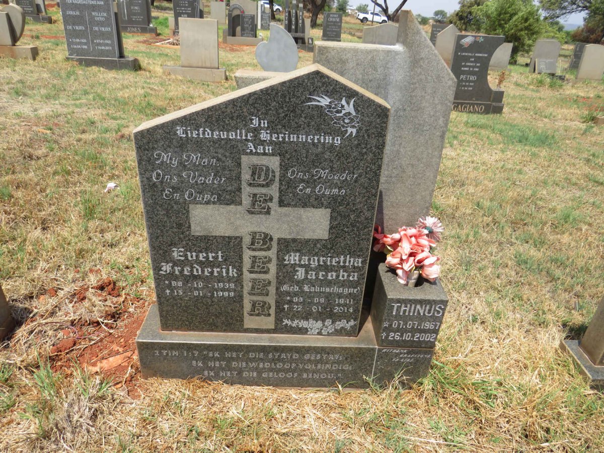 BEER Evert Frederik, de 1939-1999 & Magrietha Jacoba LABUSCHAGNE 1911-2014 :: DE BEER Thinus 1967-2002