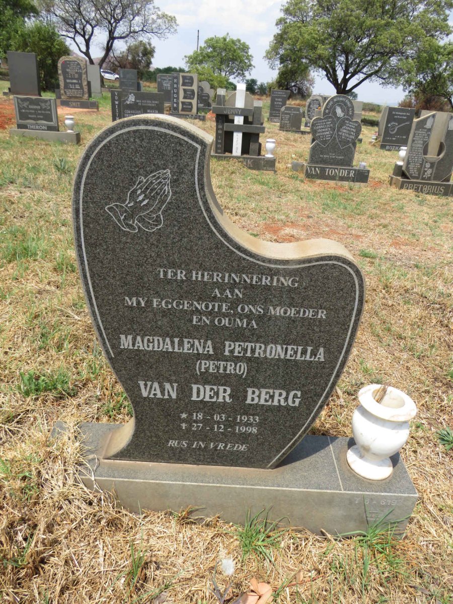 BERG Magdalena Petronella, van der 1933-1998