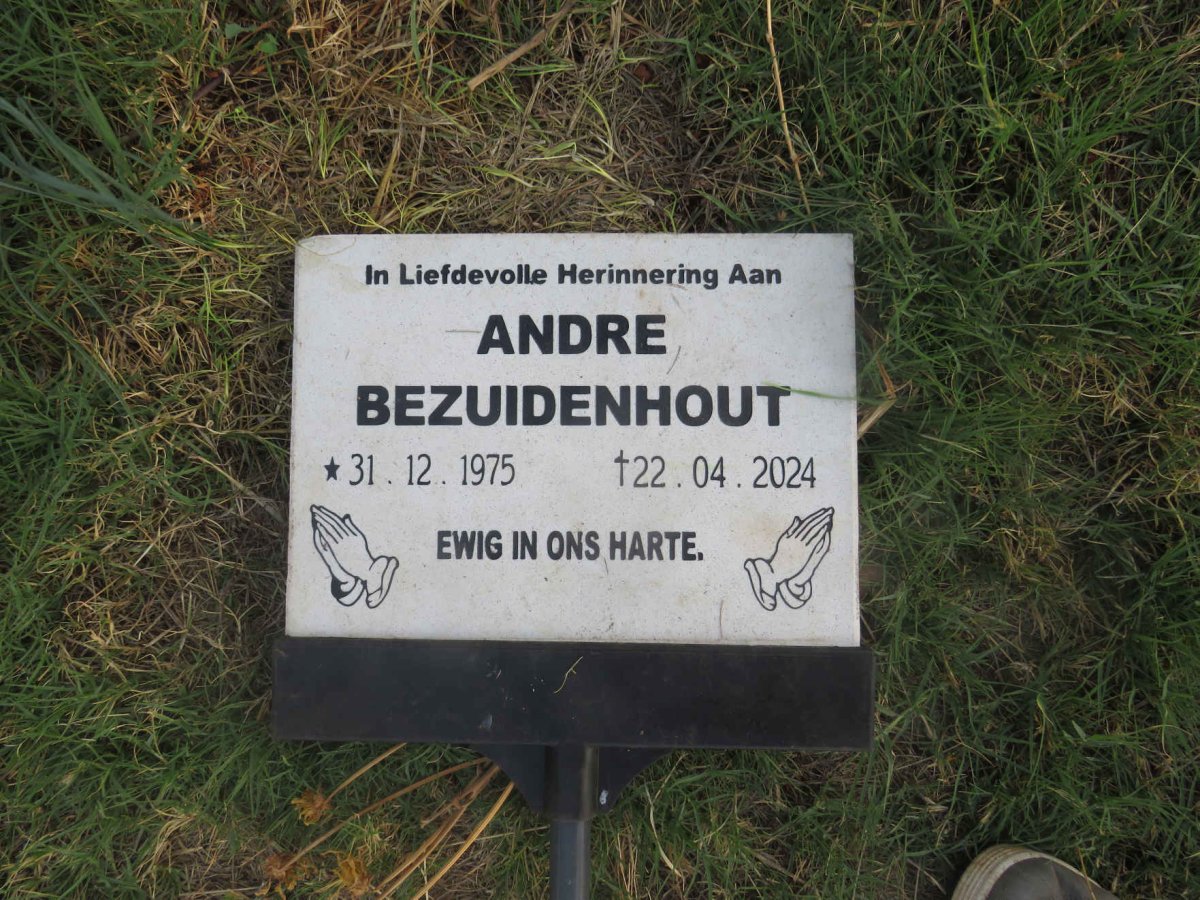 BEZUIDENHOUT Jannie 1969-1997 :: BEZUIDENHOUT Andre 1975-2024_2