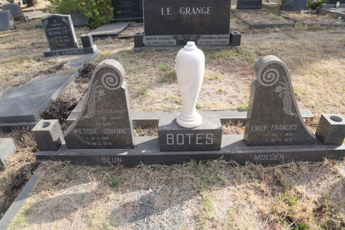 BOTES Emily Frances 1900-1979 :: BOTES Wietssie Johannes 1925-1979 