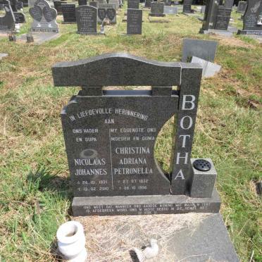 BOTHA Nicolaas Johannes 1931-2010 & Christina Adriana Petronella 1932-1996