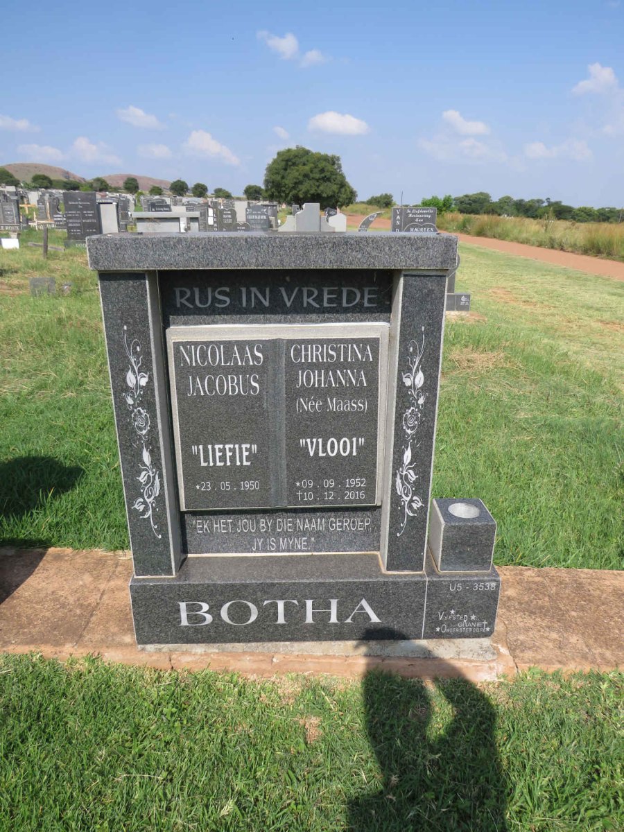 BOTHA Nicolaas Jacobus 1950- & Christina Johanna MAASS 1952-2016