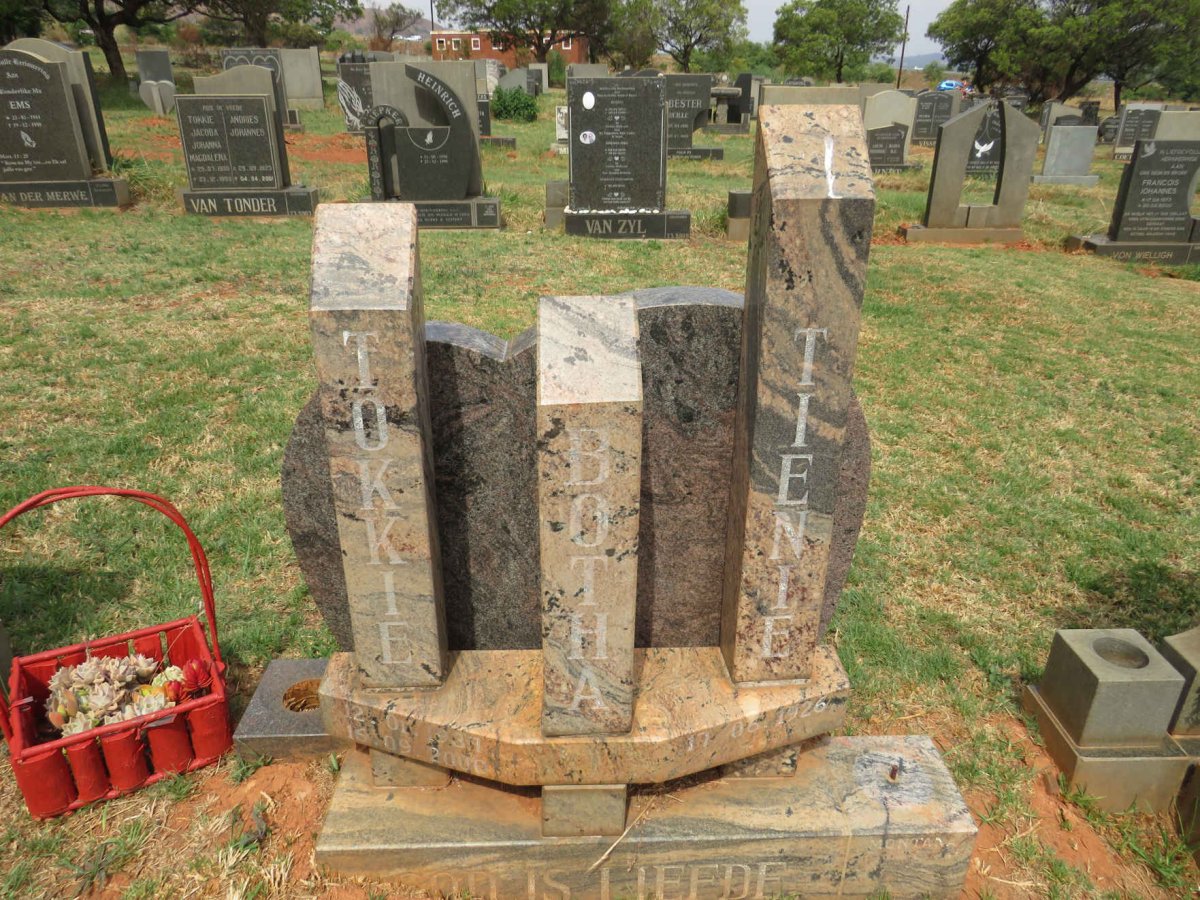 BOTHA Tokkie 1937-2000 & Tienie 1926- _1