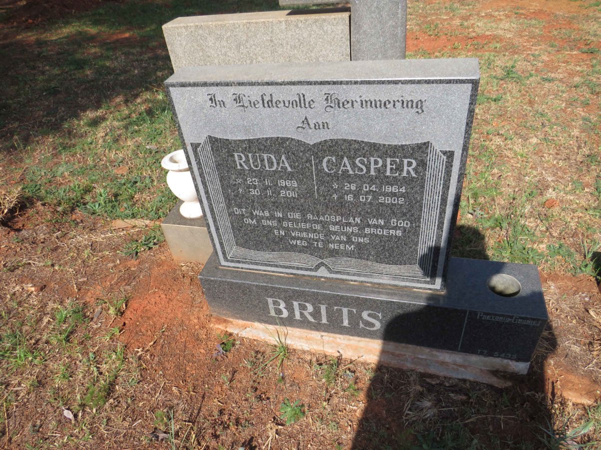 BRITS Casper 1964-2002 & Ruda 1969-2011