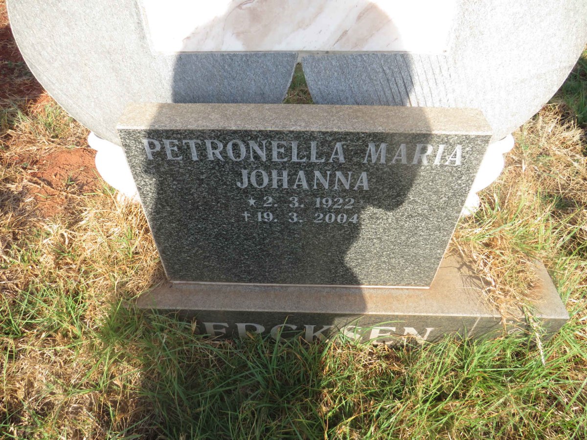 DERCKSEN Petronella Maria Johanna 1922-2004
