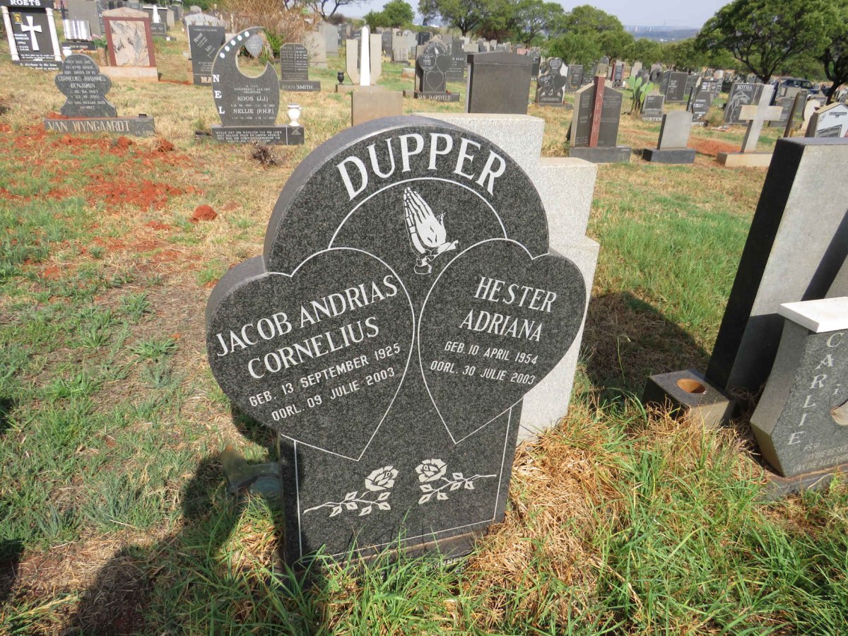 DUPPER Jacob Andrias Cornelius 1925-2003 & Hester Adriana 1954-2003