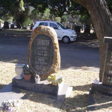 FABRICIUS D.J. 1920-2007 &amp; Anna DOMAN 1922-2008