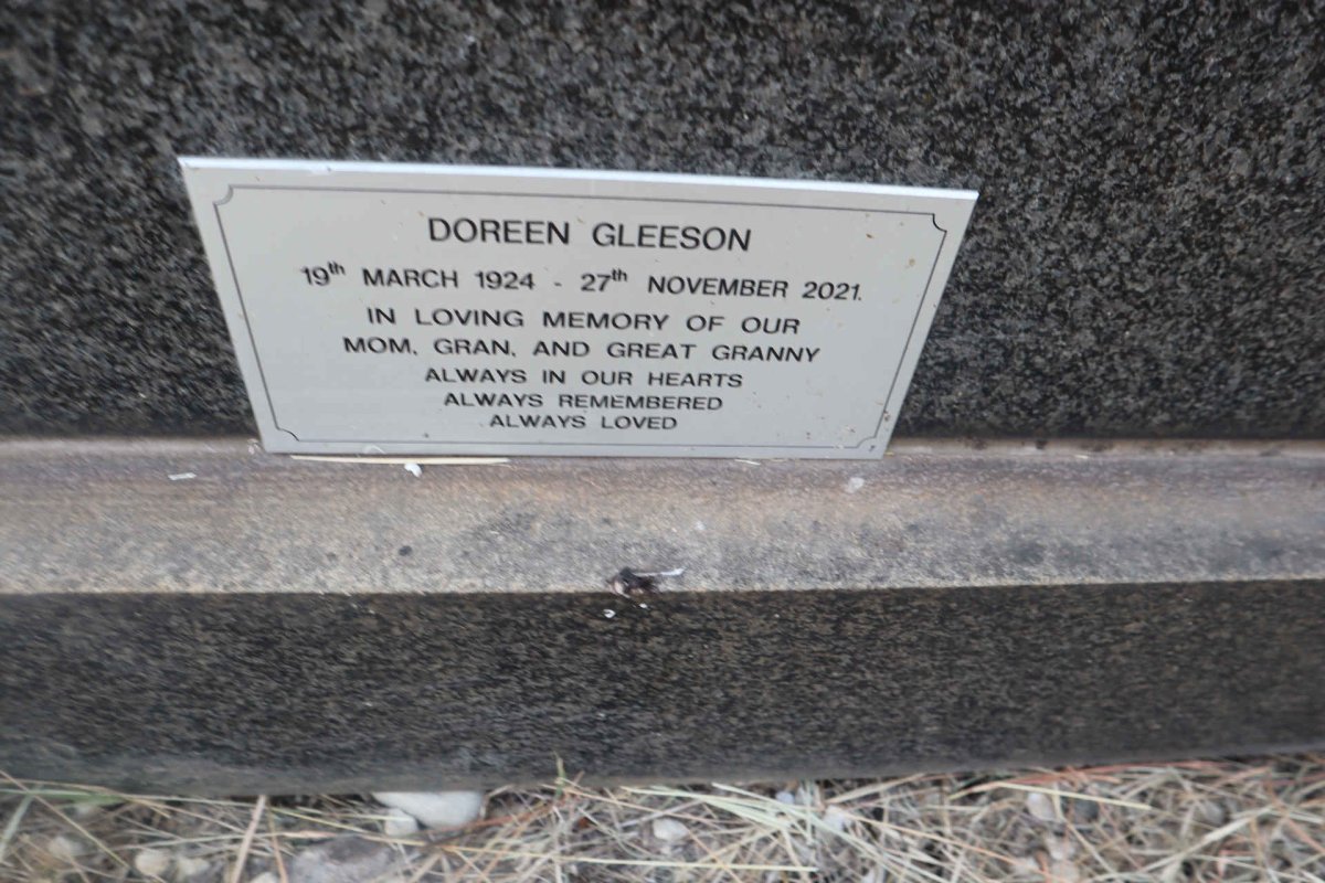 GLEESON Basil 1920-1973 & Doreen 1924-2021 _2