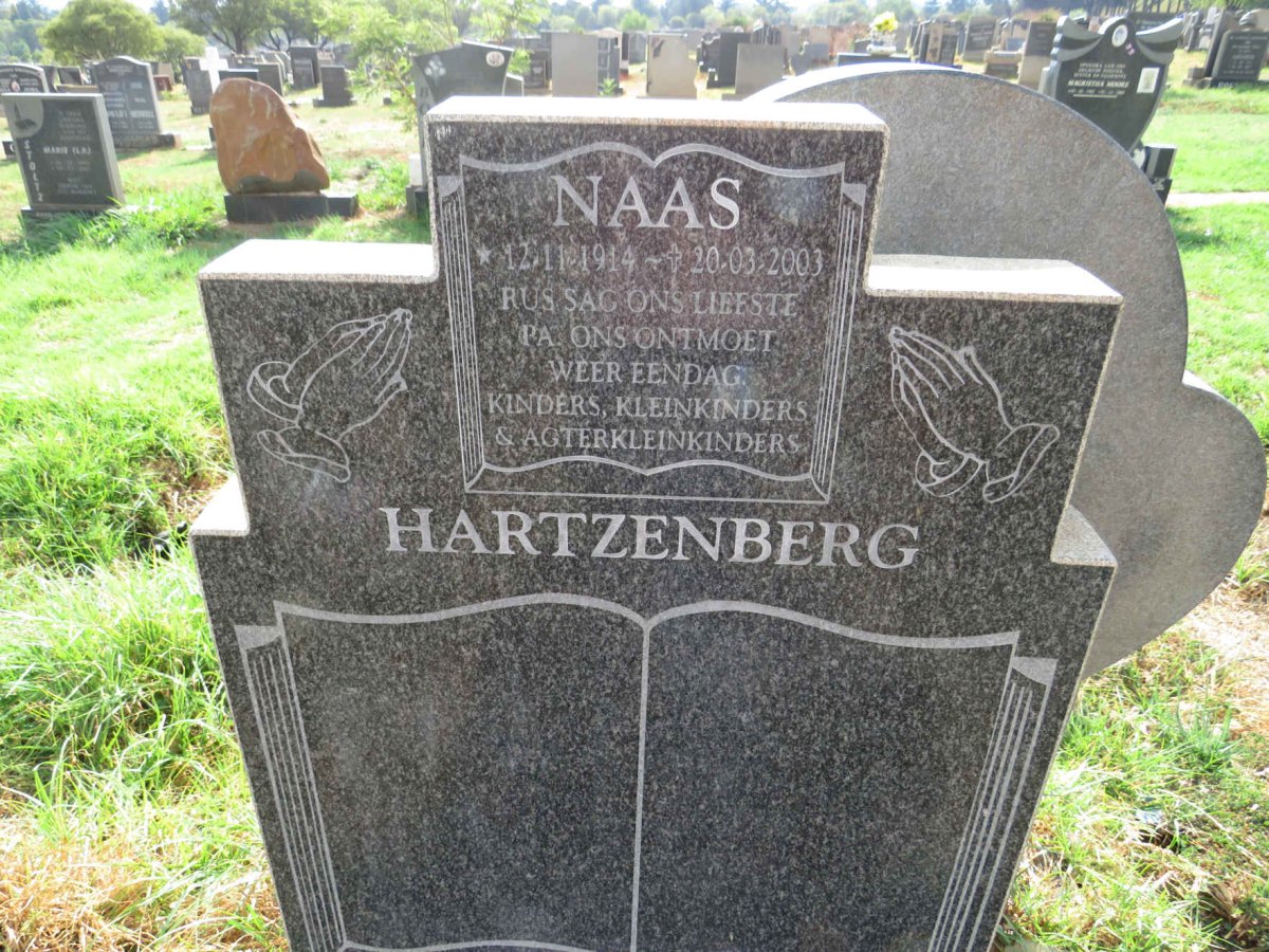 HARTZENBERG Naas 1914-2003