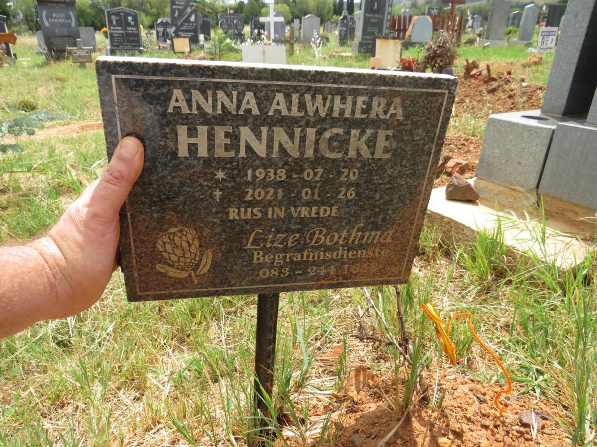 HENNICKE Anna Alwhera 1938-2021