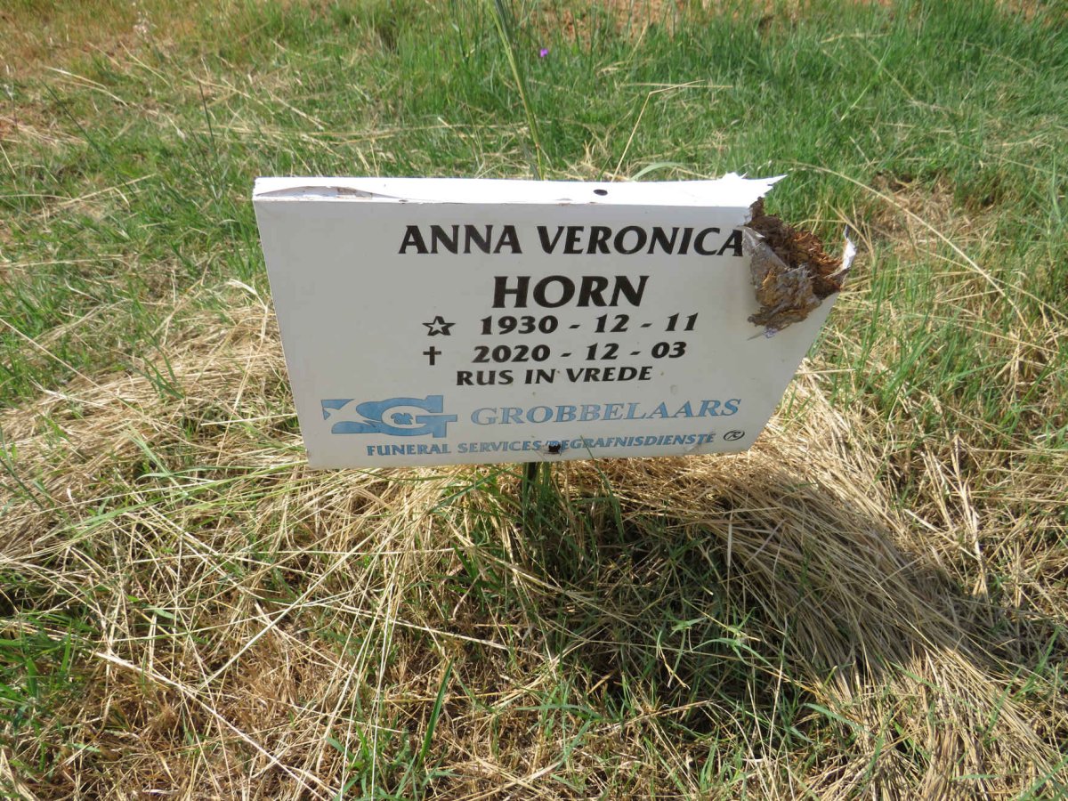 HORN Anna Veronica 1930-2020
