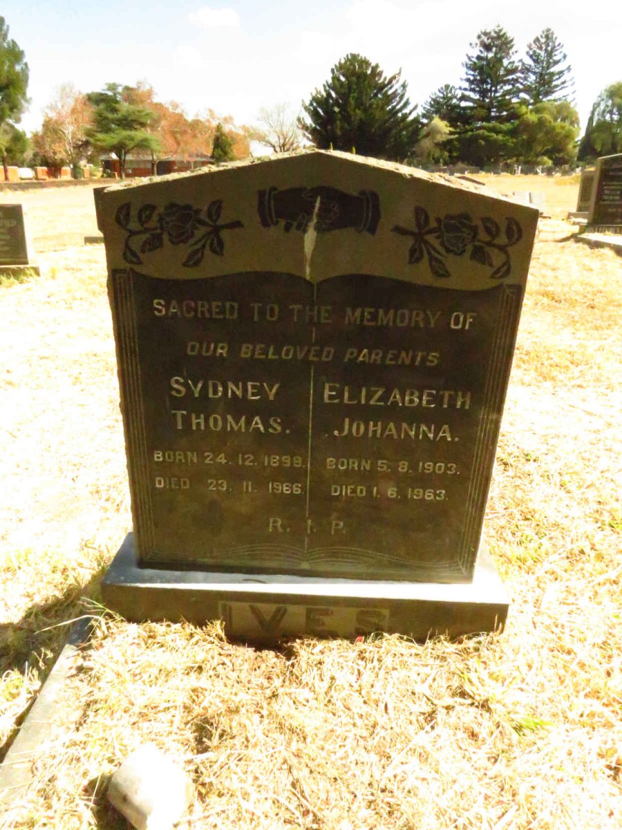 IVES Sydney Thomas 1898-1966 & Elizabeth Johanna 1903-1963